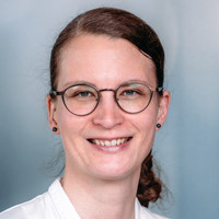 Porträt Dr. med. Christiane Bretschneider, Oberärztin Klinik für Radiologie, Neuroradiologie und Nuklearmedizin, varisano Klinikum Frankfurt Höchst