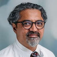 Porträt Prof. Dr. med. Kartik Krishnan, Klinik für Neurochirurgie, varisano Klinikum Frankfurt Höchst